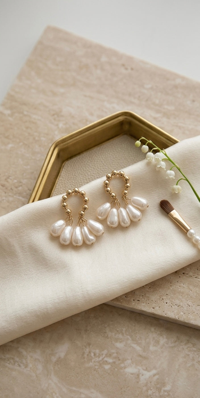 The Nebula Fan – Vintage Teardrop Pearl Drop Earrings