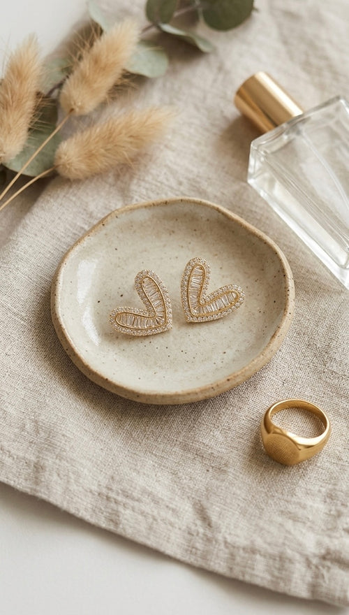 Amour Baguette Heart Stud Earrings - Gold