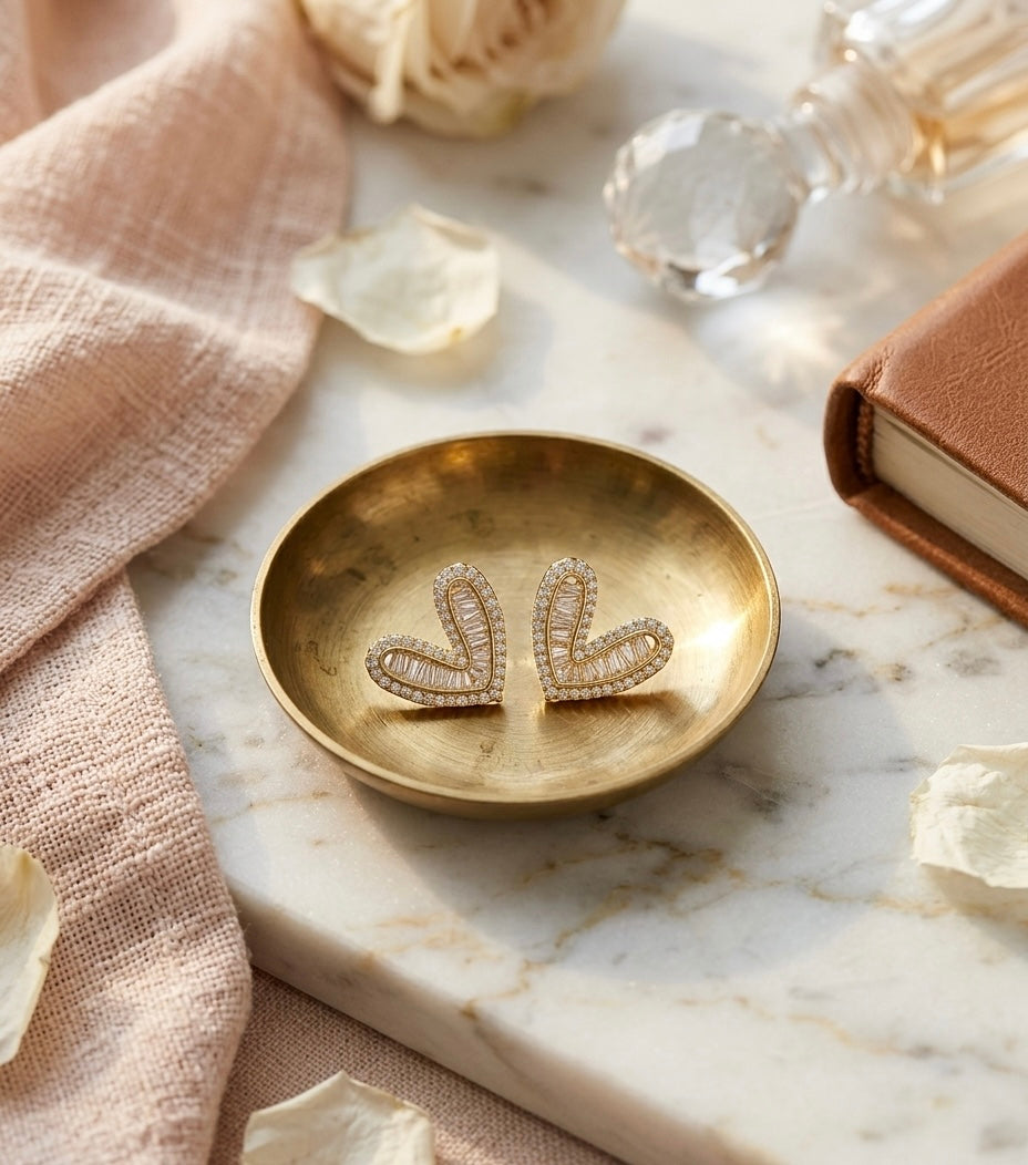 Amour Baguette Heart Stud Earrings - Gold