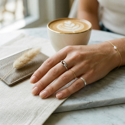 Infinity Knot Ring - 925 Sterling Silver Minimalist Band