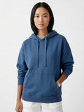 The Street Chic Oversized Hoodie in Denim Blue – Outdoor Essential