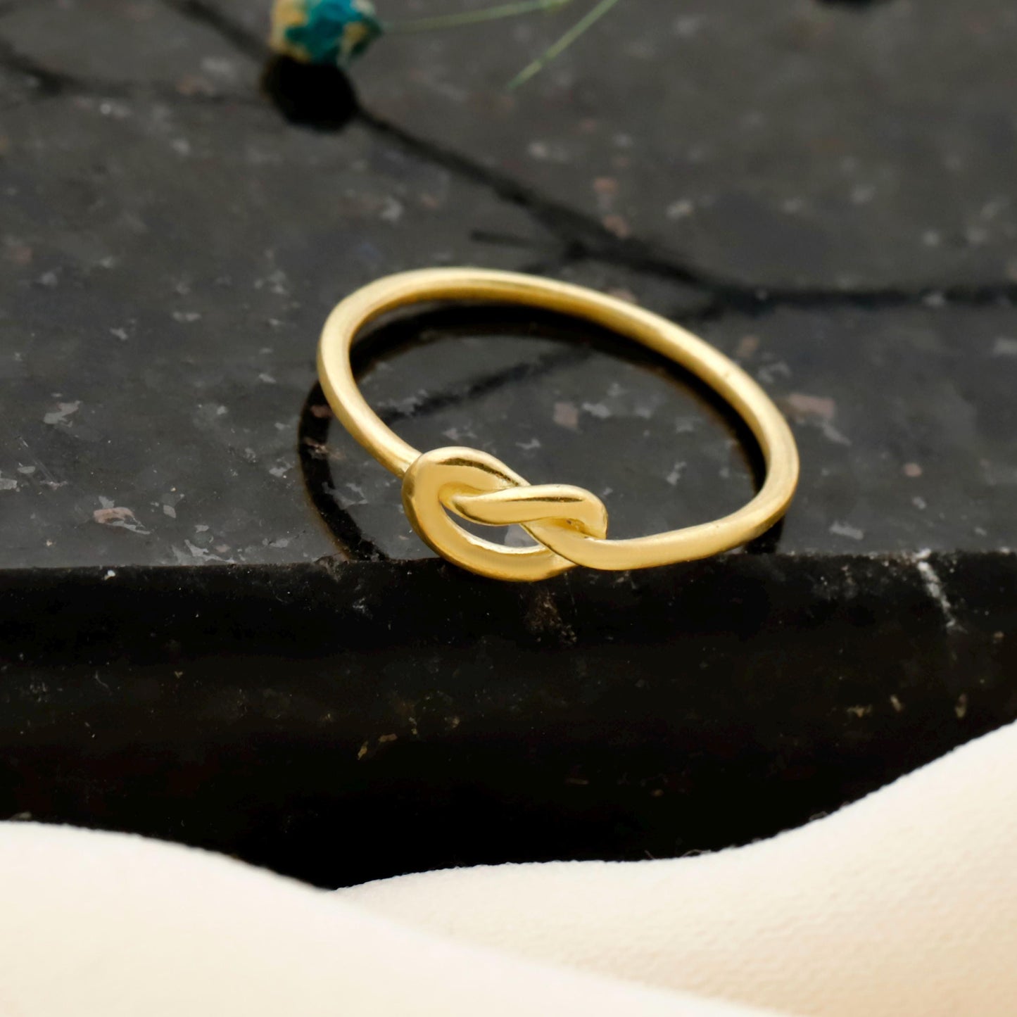 Infinity Knot Ring - 925 Sterling Silver Minimalist Band